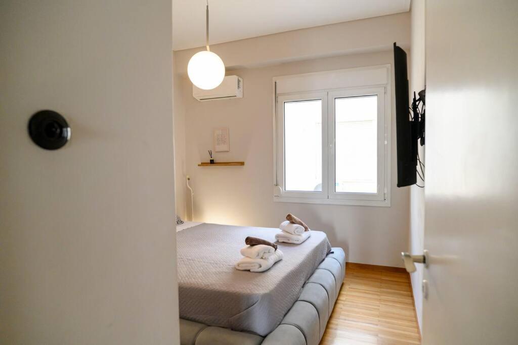 Bluexenia 1 Bedroom Retro Luxury Athens Exterior photo